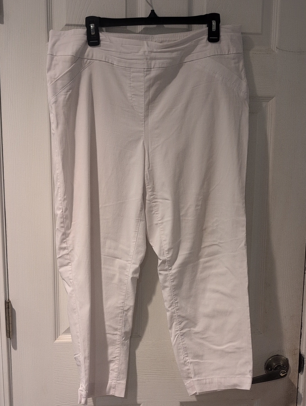 Kim Rogers White Pull-On Cropped Pants